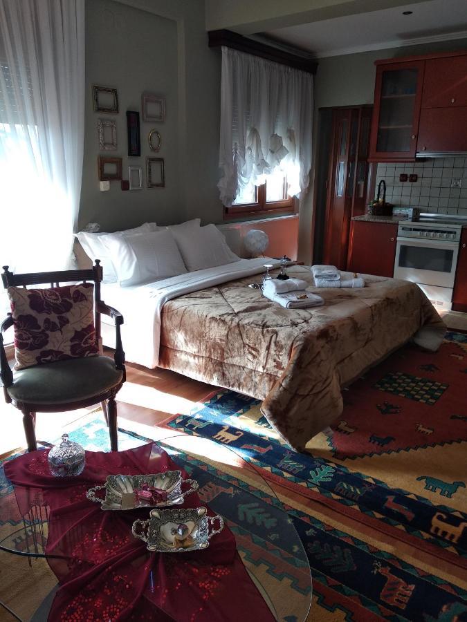 House In The Village Fotolivos ภายนอก รูปภาพ